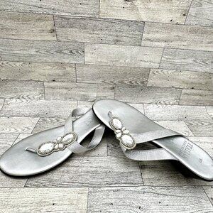 Italian Shoemaker Women's Thong Flip Flop Sandals w/ Gems, Size‎ 9M